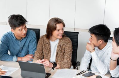 Maximizing Your Sale Price: The Pro Team We Use, From Stagers to SEO Experts like One Click GEO